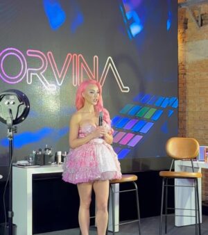 Norvina Instagram - Having the best time in 🇧🇷 for the launch of @norvinacosmetics 🫶 thank you so much to the elevated artistry team @sephorabrasil for this inspiring connection. 

Love you guys and I LOVE 🇧🇷 next stop carnaval 🙌

Dress  @marcosquared you made my cake topper dream come true 😂

Glam team🫶 @emauta @cozmageorge 

#norvina #norvinacosmetics