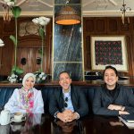 Nur Fazura Instagram - Jakarta stuff. For the first time didn’t get to enjoy my nasi goreng gila but happy I got to catch up with my awesome brothers, @marulitampubolon777 and @baratampubolon . Also recorded a beautiful new track with @ippohafiz and @dennis_nussy . Back to KL for more work because, I love my job. Jakarta, Indonesia