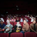 Nur Fazura Instagram – PENDEKAR AWANG movie night with family, friends, FAZURA darlings and @fazurabesties at @tgvcinemas Sunway Putra Mall. 🍿🎥

Lots of LOVE 💖✨

📸: @hasifikri TGV Cinemas Sunway Putra Mall