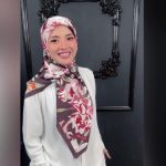 Nur Fazura Instagram - ✨KHESUMA WARNA✨ TUDUNG FAZURA KOLEKSI KHESUMA WARNA Koleksi Black Label ini dinamakan “KHESUMA WARNA”, hadir dengan material Premium Matte Satin bercorakkan flora tropikal yang memberi efek timbul 3D, sepadan dengan gaya elegan dan anggun di Aidilfitri. 🌺 Didatangkan dengan 10 warna-warna yang eksklusif, koleksi ini juga sesuai digayakan oleh wanita bekerjaya masa kini. 🧕 You can find more information on the CITRA ZAHRAA collection from our Website: www.fazura.com Download App : FAZURA ShopeeMall: FazuraOfficialStore Visit our physical stores to try and get a closer look on CITRA ZAHRAA collection at.. FAZURA Boutiques: ✨Sunway Putra Mall, Lot G31 (KL) ✨The Curve Shopping Mall, Lot 147B (PJ) ✨Ipoh Parade, Lot F-10 (Perak) ✨Aman Central, Lot 3-47 (Kedah) ✨East Coast Mall, L1-21 (Kuantan, Pahang) Mini Stores: ✨SOGO KL (Level 3) ✨SOGO i-City Shah Alam (Ground Floor) Micro Store: ✨Suria KLCC (PushCart) Pop-Up Store: ✨Komtar JBCC (Johor Bahru) Boleh juga dapatkan koleksi ✨ CITRA ZAHRAA ✨ melalui @fazurabesties yang berdaftar ! !! Disebabkan oleh pencahayaan fotografi dan peranti berbeza yang digunakan untuk melihat produk yang dipaparkan, warna yang anda lihat mungkin berbeza sedikit daripada warna sebenar produk. #TudungFAZURA #TFBlackLabel #BlackLabel #MilikSemua #FAZURA #fazuralovers #KoleksiKHESUMAWARNA #tudungfazurakhesumawarna