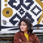 Nurgül Yeşilçay Instagram - Ben harika bir ekip için kilimler tasarladım❤️kilimler kadınların sanat eserleri değil mi yıllardır zaten❤️ buyrun burdan bakın👉 20 kasımdan itibaren kendi web sitelerinde👉 @thekeep_shop