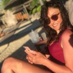 Nurgül Yeşilçay Instagram - “Denize girmek sevaptır”💙