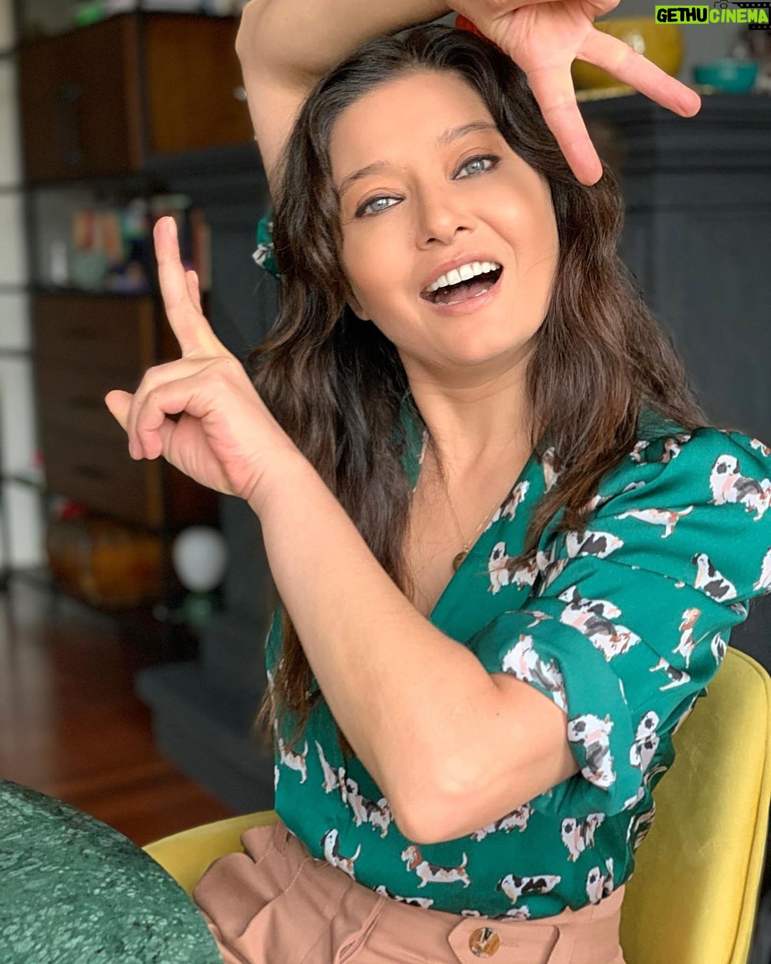 Nurgül Yeşilçay Instagram – Ay çen bugün mü doğdun😂Hepi de börtdey tu ...