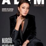 Nurgül Yeşilçay Instagram - Canım Lara yine ne güzel fotolar çekmiş💖Ve tüm ekip ellerinize sağlık💖👏👏👏 Alem dergisi kasım sayısı💃💃💃💃 @alemdergisi Genel Yayın Yönetmeni: @gozdeyorukogluersu Röportaj: @ceylanyeniacun Fotoğraf: @larasayilganofficial Styling: @ecesisik Saç: @erdemgulll Makyaj: @gamzeteq Video: @uskevio_ Styling asistanı: @zozancirik Fotoğraf asistanı: @salhylmzw @robertobravo