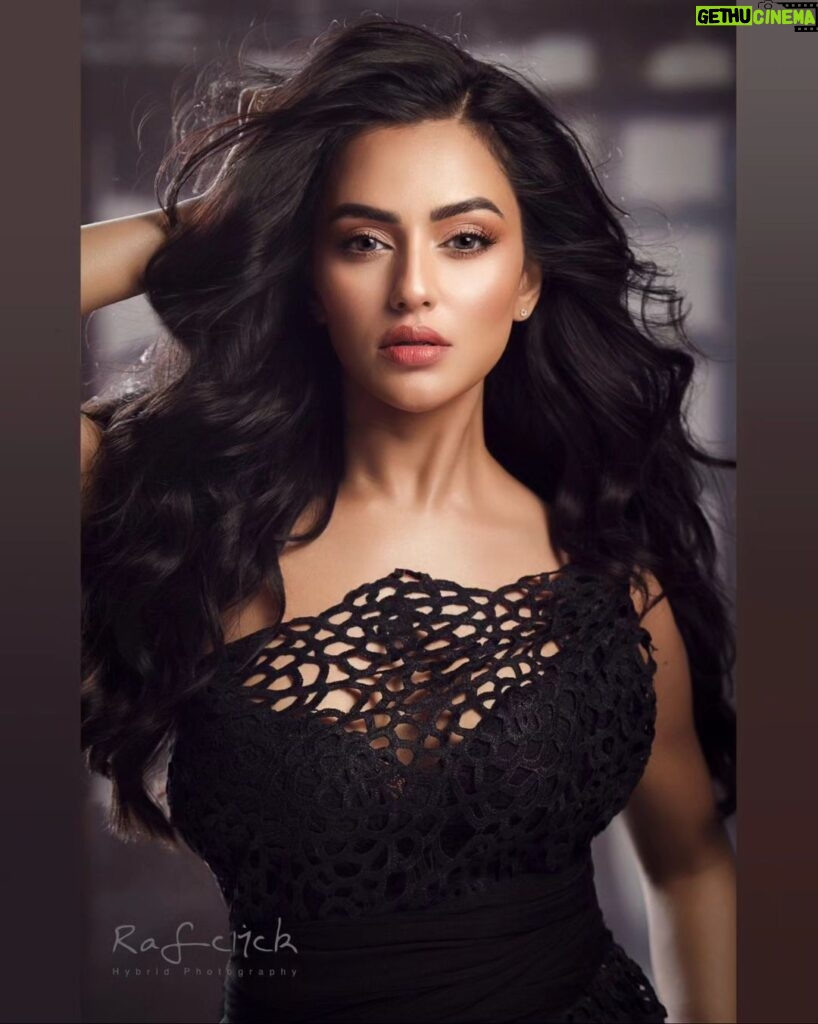 Nusraat Faria Instagram - That's my "No More Expectations face" @rafclick