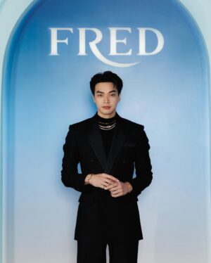 Oabnithi Wiwattanawarang Instagram - A night of pure enchantment at Monsieur Fred Inner Light Gala! 💙 Honored to witness the debut of this high jewelry collection in Thailand.

@fredjewelry #FREDHighjewelry #FREDJewelry #MonsieurFredInnerLight