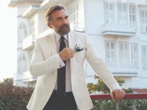 Oktay Kaynarca Instagram - @kigiligiyim Smokin...