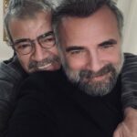 Oktay Kaynarca Instagram - İnsanlar gelir gider yaşamımıza, öyle veya böyle bi şekilde dokunup ama önemlidir kardeşlik ağabeylik hukuku.Tutunacağınız dallardan oluşan ağaçlar gibi.. Arkamızda bir orman bırakmaya çalışmaktır geldiğimiz sürenin amacı...🍀