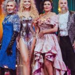 Olia Poliakova Instagram - Наша спільна премʼєра з гуртом «Army Of Lovers» треку «Love is blue» @armyoflovers_official на головному ток-шоу Швеції телеведучого Хенріка Йонсона @henrikjonssn «SVERIGES FRIASTE INTERVJUSHOW» 🇺🇦🇸🇪 Writers (CA): Anders Hansson / Alexander Bard / Jean-Pierre Barda / Dominika Peczynski / Olya Polyakova Publisher: Applebay Songs/Kobalt/Esrange Music/Universal Publishing Producer: Anders Hansson Mixer: Anders Hansson Mastering: Emerson Mancini #Loveisblue #armyoflovers #OlyaPolyakova