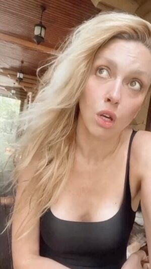 Olia Poliakova Instagram - Люди мають відповідати за свої слова та вчинки ОСОБИСТО, а не “шопопало”.
Це єдина вимога і вона здається цілком справедлива.
