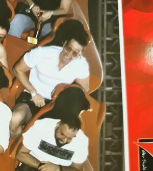 Oliver Phelps Instagram - How I think I'd look going 240kph.... and what I actually look like 🙈
Such a fun time at @ferrariworldabudhabi today.
@yasisland @melt.mideast @abudhabievents #inabudhabi🇦🇪 #findyourplace