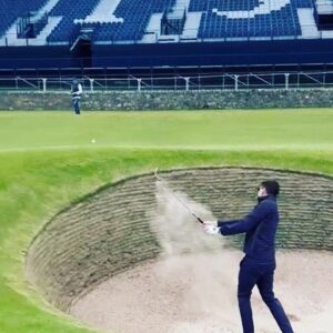 Oliver Phelps Instagram - On Wednesday I was lucky enough to have one of the best days ever thanks to @boss 
Brilliant clothing, 
Awesome setting at @thehomeofgolf @therandagolf 
& to top it all off.... fantastic people. #BeYourOwnBoss #Golf #JamesWontWinNextTime