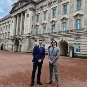 Oliver Phelps Instagram - This time last week @jamesphelps_pictures and I had the privilege of being able to give a speech to the @dofeuk gold award recipients. Slightly different given it was on the West Terrace of Buckingham Palace to 6000+ people! 😁A incredible day with so many incredible people.  #BeYourBest