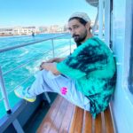 Onur Tuna Instagram - vapur 5 kuruş olmuş
