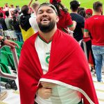 Oussama Ramzi Instagram - هاد الشعب كايتنفس الكورة و كايعيش تفاصيلها بواحد الطريقة عجيبة ، الإحساس اللي كان فالتيران البارح ماشي طبيعي من النشيد اللي هز الملعب للتشجيع طيلة تسعين دقيقة . شكرا للعابة اللي عطاونا فرحة عمر ننساوها و تقاتلو و كان سبوعة و شكرا لأحسن راس لاڤوكا فالدنيا ❤️❤️🇲🇦🇲🇦