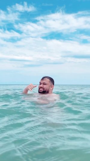 Oussama Ramzi Instagram - أخطر أنواع القرش ! كيصيد كلشي