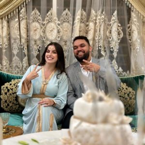 Oussama Ramzi Instagram - في عيد ميلادي أقولها ، أميرة أحسن كادو جاني في حياتي . يا واد يا رومانسي