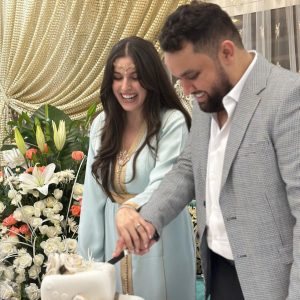 Oussama Ramzi Instagram - في عيد ميلادي أقولها ، أميرة أحسن كادو جاني في حياتي . يا واد يا رومانسي