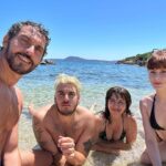 Paco León Instagram - Unos días estupendos que hemos pasado con unos amigos estupendos con unos baños y unas risas estupendas. #pensierostupendo❤️
