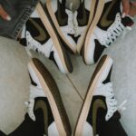 Paga Instagram - 🎄🎅CONCOURS DE NOËL 🎄 🎅🏼 1 AIR JORDAN 1 TRAVIS SCOTT OLIVE À GAGNER  !! Avec @goatemshop , on a le plaisir de vous faire gagner une Air Jordan 1 Retro Low Olive de la taille de ton choix ! Goat’em est le 1er Sneakers Shop de Chambéry, en Savoie. Allié à son site internet Goatem.fr, il vous propose plus de 800 références de Sneakers !! 👟 Pour participer : - Suivez nos comptes @goatemshop et @giuseppacrl - Tag deux ami(e)s en commentaire et autant de fois que tu veux 🍀Pour plus de chance : Partage le concours en story ! Résultat le dimanche 24 Décembre. Bonne chance, et joyeuses Fêtes de fin d’années à vous tous !! 🎊🎅🏼 # collaboration commerciale