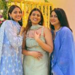 Pakhi Hegde Instagram - Happiest birthday honey 🥰 @aashnahegde Thankyou for coming into my life n making my life the best place to live! What would I even do without u! U have been the mum, when I couldn’t be to Khushi, (bcoz of the work I had to take up) 🥰 u have been so responsible n caring to take care of the house when I was not around ! U have hidden those tears, when we parted ways in the boarding n u said happily, that u would live there, if I would not send Khushi there eva ☹️😭 (only to realise later that it wasn’t any punishment but for evolving the independent u) But u took the whole responsibility, to love n care n work hard so as to give me rest a while 🥰 I’m so blessed to have u in this life of mine n I would pray to god to gimme u, in every life ❤️ N I still wonder, what would I even do without u!!!!!🥰 love u to the moon n back 🥰muahhh God bless u ❤️🎂 🍰
