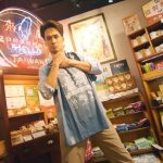 Pakorn Chatborirak Instagram - ไต้หวันมีอะไรน่าช้อป เชิญป้ายยาฉันที่โพสต์นี้หน่อย!!!!! คิดถึงมินิมาร์ทของไต้หวันมากกกกก แบบบบบซื้อของสนุกมากกกกก พวกของที่ระลึกก็ดี น่ารักมากกกกกกกก ฉันกำลังจะไปไต้หวัน เร็วๆนี้!!!! อิอิอิอิ 🇹🇼❤️ #AllisjustrightinTAIWAN #justSHOPPING #ทุกอย่างใช่โดนใจที่ไต้หวัน