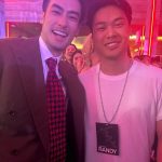 Pakorn Chatborirak Instagram - ฟีลเพื่อนอ่ะพวกแกร๊!!!! อิอิ 😝 แล้วคือแบบ ตัวจิงคืออะโหว อะไรจะหล่อขนาดนั้นอ่ะ หล่อจิงทุกคลลล หน้าเล๊กกกกกกนิดเดียว หล่อจัด!!!! , แล้วก็คือแบบเข้าใจเลยทำไมทุกคนถึงรัก เฟรนด์ลี่ ดูแลแฟนคลับทั่วถึงมาก ตอนทักกัน พี่เขาถามฉันว่าเราเคยเจอกันไหม ทำไมหน้าคุ้น ซักพักฉันเจอผจก.เขาที่ชื่อrandyในรูปสุดท้าย ฉันเลยอ้อ ฉันหน้า เหมือนผจก.เขานี่เอง 55555555555555555555 มีช่วงนึงตอนท้ายๆงาน พี่มาร์คเดินผ่านโต๊ะ ฉันยิ้มให้เขา เขายังอุตส่าห์เดินเข้าคุยกับฉัน ตอนนั้นคือแบบอะโหว นี่แหละซุปเปอร์สตาร์ของจิง!!! นิสัยน่ารักมากๆเทคแคร์ทุกคน คุยกับฉันยังไม่พอ ยังแตะไหล่ฉันด้วย ตอนนั้นฉันคือแบบความรู้สึกท่วมมาก น้ำตาจะไหล🥹🥹🥹 . . . พี่มาร์คพูดภาษาอังกฤษ ฉันแปลไม่ออก!!!!! 🥲🥲🥲 @marktuan #fallinlisteningparty @dnamngmnt