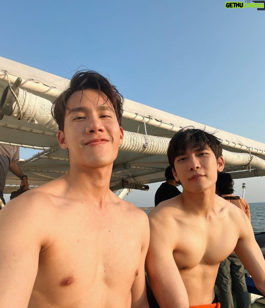 Pakorn Thanasrivanitchai Instagram - Happy belated birthday bruh @mewsuppasit 🤣🥺 . Wish you a lot of smiles and laughter this year. I hope you will keep constantly reinforce the strength, the passion and the patience within you as you're a man full of dreams. Go rock'em in every endeavors! Remember, I'll always be there for ya🔥 . And please keep being a little less handsome than me. Love it that way 🤣 Rayong Resort Hotel โรงแรมระยองรีสอร์ท