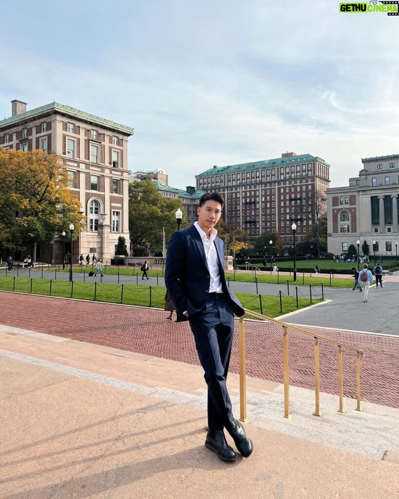 Pakorn Thanasrivanitchai Instagram - Embracing white collar vibes 💙🤪 So have you connected with me on LinkedIn?🙋🏻‍♂️ . Cr. @zanyama_ @pamsaralee New York, New York