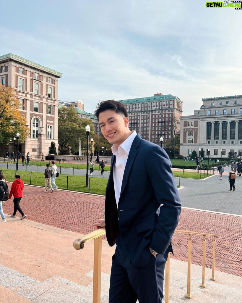 Pakorn Thanasrivanitchai Instagram - Embracing white collar vibes 💙🤪 So have you connected with me on LinkedIn?🙋🏻‍♂️ . Cr. @zanyama_ @pamsaralee New York, New York