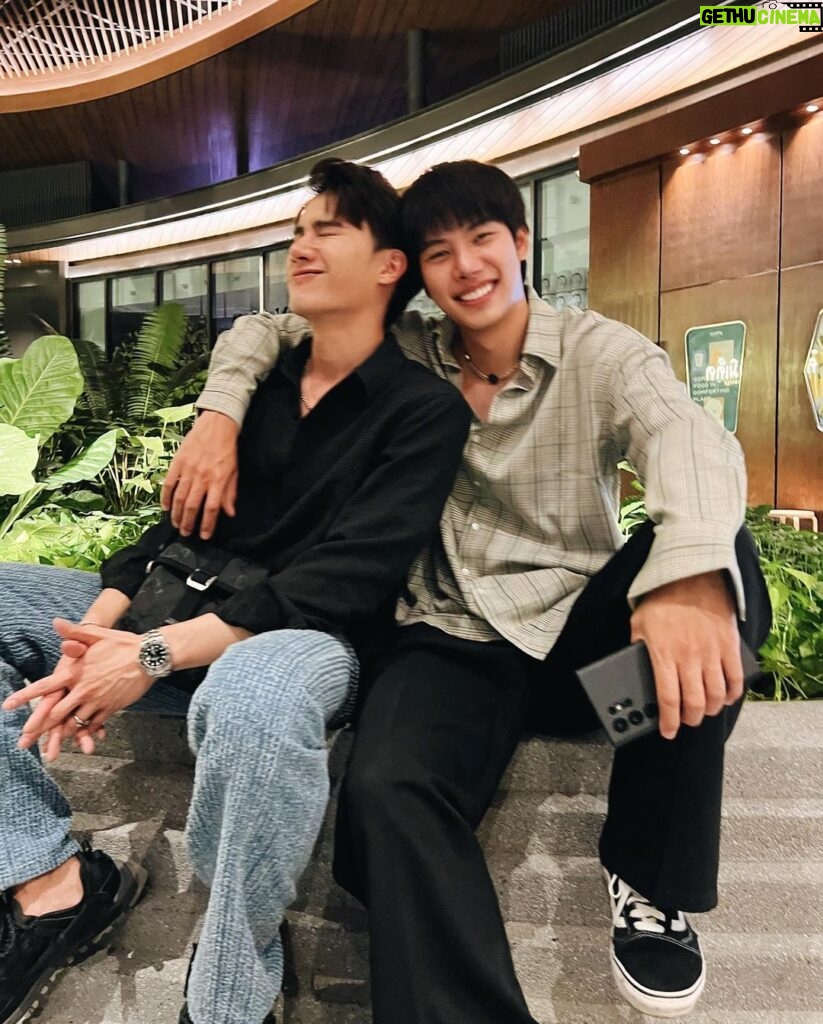 Pakorn Thanasrivanitchai Instagram - Six years and forever twinning @maxiiin_ 🥺👨🏻‍🤝‍👨🏻 . #maxtul Velaa Sindhorn Village Langsuan