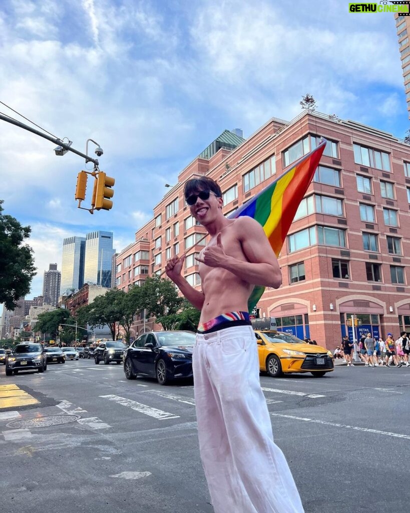 Pakorn Thanasrivanitchai Instagram - Remember, you can be WHATEVER you want! And no one is gonna change a thing about it ❤️‍🔥🌈 Hold hands with the one you love, and regret nothing!!! #happypride #pride2022 . Cr. @nuttjirat @natkanok New York, New York