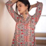 Palak Sindhwani Instagram - Zindagi chalti jaati hai.. Hum kahani ban kar guzar jaate hai! 🤍✨🦋