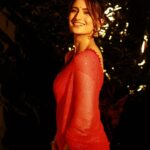 Palak Tiwari Instagram - Wishing you a verrryyy desi Christmas ❤️🎄 @a.rrajaniphotographer @stylingbyvictor