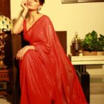 Palak Tiwari Instagram - Wishing you a verrryyy desi Christmas ❤️🎄 @a.rrajaniphotographer @stylingbyvictor