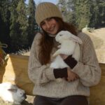 Palak Tiwari Instagram - Had a blast at @welcomhotel.pinenpeak_pahalgam 🌞🏞️❤️