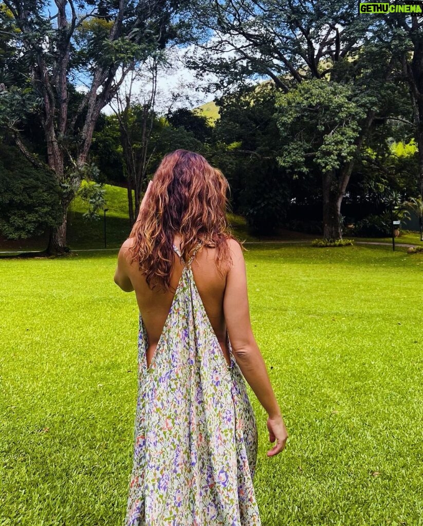 Paloma Bernardi Instagram - Quando sua alma está feliz,você dança? Ah… eu amo tb! ⚘️❤️ Saison Spa