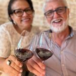 Paloma Bernardi Instagram - NOSSA FAMÍLIA É FRUTO DESSE AMOR! Comemoramos esse fim de semana os 40 anos de casamento dos meus pais!! Sim,40 anos! É possível ! É real! É referência (alta)! É inspiração! É escolha diária! É parceria diante dos altos e baixos! É amor,amor e amor…Que Deus renove dia a dia esse sentimento tão puro e verdadeiro em todos os momentos…na alegria e na tristeza,na saúde e na doença…por todos os dias de suas vidas!. FELIZ BODAS DE ESMERALDA ✨🫶🏼✨ NESTOR BERNARDI & DIL BERNARDI São Paulo, Brazil