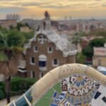Paloma Bernardi Instagram - Pelo amor de Gaudí - Park Guell De mãos dadas com Deus, #Gaudí se inspirou na natureza para criar suas infinitas obras, totalmente artísticas! @mimo_viagens | @mayte.scaravelli Fotos: @lanza.fotografia #Barcelona 🇪🇸 Barcelona, Spain
