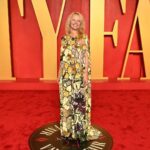 Pamela Anderson Instagram - Thank you for having me @vanityfair 🤍 Skin: @sonsieskin (and some glitter ✨… ha) Dress: @oscardelarenta