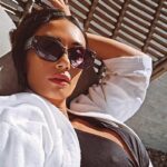 Pamela Díaz Instagram - Como necesitaba estar asi 😎 😉. Buen martes People 💋