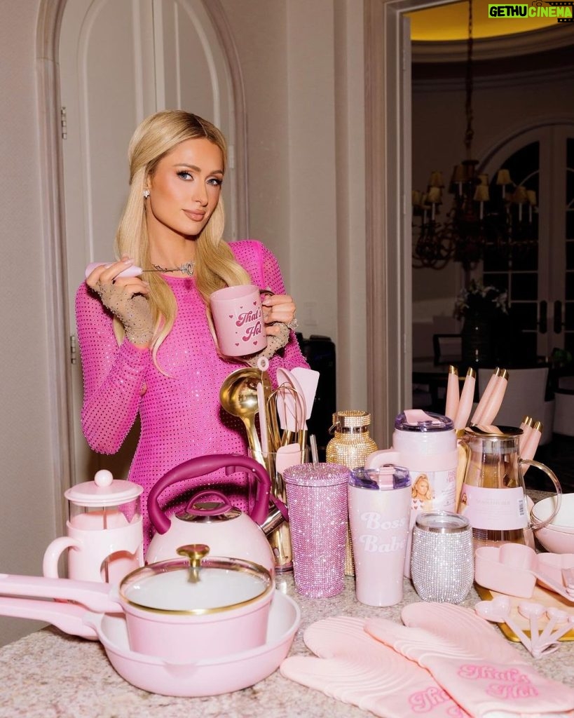 Paris Hilton Instagram - What’s everyone’s favorite item from my @Walmart line?! My #ThatsHot mug has to be one of mine ☕️💗🔥 You can shop my #BeAnIcon cookware collection at the link in my bio ✨ Beverly Hills, California