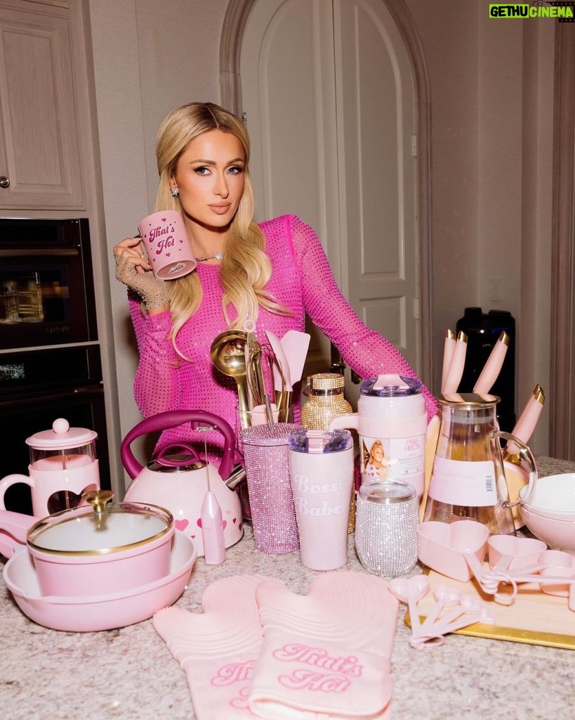 Paris Hilton Instagram - What’s everyone’s favorite item from my @Walmart line?! My #ThatsHot mug has to be one of mine ☕️💗🔥 You can shop my #BeAnIcon cookware collection at the link in my bio ✨ Beverly Hills, California