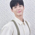 Park Bo-gum Instagram - 여러분의 매일이 행복하고 아름답기를 소망합니다. 마음까지 화창한 추석 연휴 보내세요☀️ #뮤지컬_렛미플라이 #Let_me_fly Yes24 Stage - 예스24스테이지