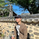 Park Bo-gum Instagram - 언젠가 추억하며 ‘그때 우리 좋았었다’ 말할 수 있을 여행 #셀린느옴므 #셀린느바이에디슬리먼 안동하회마을