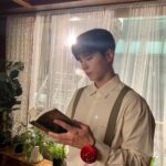 Park Bo-gum Instagram - 낮과 밤의 길이가 같아지면 추분 추남원과 박정분은 천생연분🤎 #뮤지컬_렛미플라이