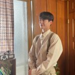 Park Bo-gum Instagram - 낮과 밤의 길이가 같아지면 추분 추남원과 박정분은 천생연분🤎 #뮤지컬_렛미플라이