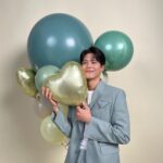 Park Bo-gum Instagram - #에이스침대 의 60년 레이스, 아주 나이스🥳 #60년침대과학 #침대는과학이다