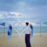 Park Bo-gum Instagram - Would you #BeAWaterLover ? #비오템 #워터러버 #비치클리닝 송지호해변