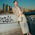 Park Eun-bin Instagram - @toryburch & @Wkorea in New York🗽 #ToryBurch #토리버치 & EUNBIN 🧡 #ToryBurchSS23